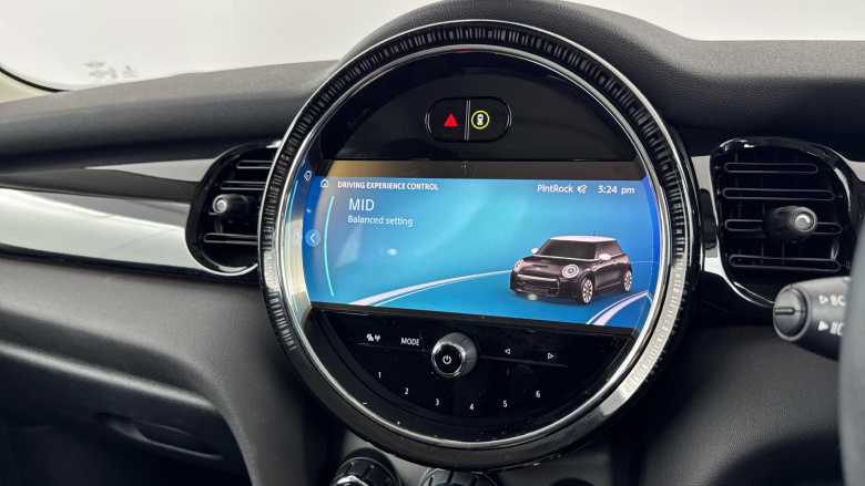 MINI Hatchback 1.5 Cooper Classic 3dr Auto Petrol Hatchback